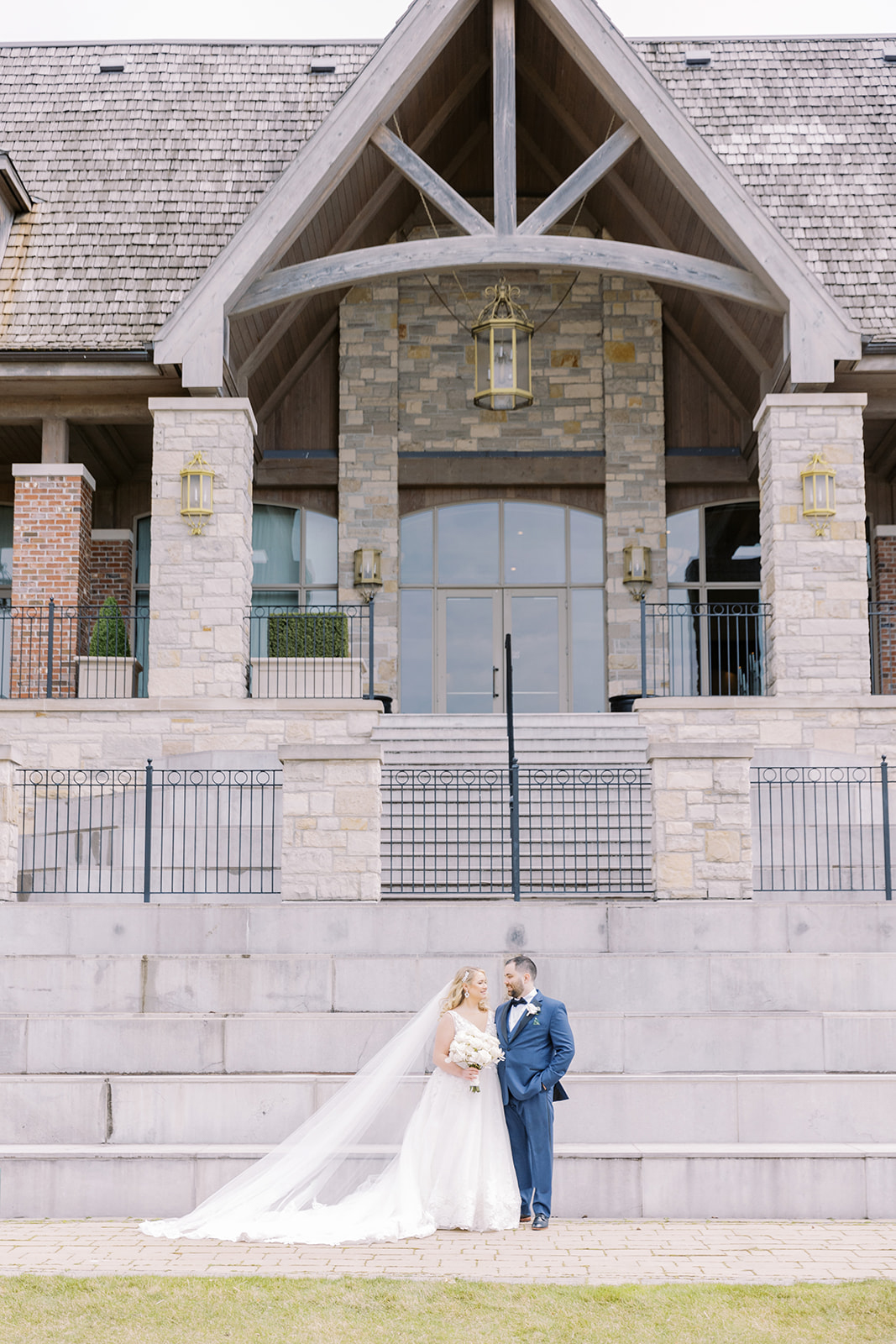 bride and groom portrait at eagles nest golf club