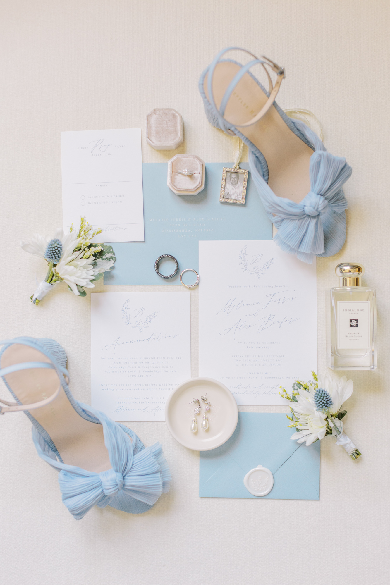 Bridal flat lay of details from Toronto Wedding Photographer Paula Visco 