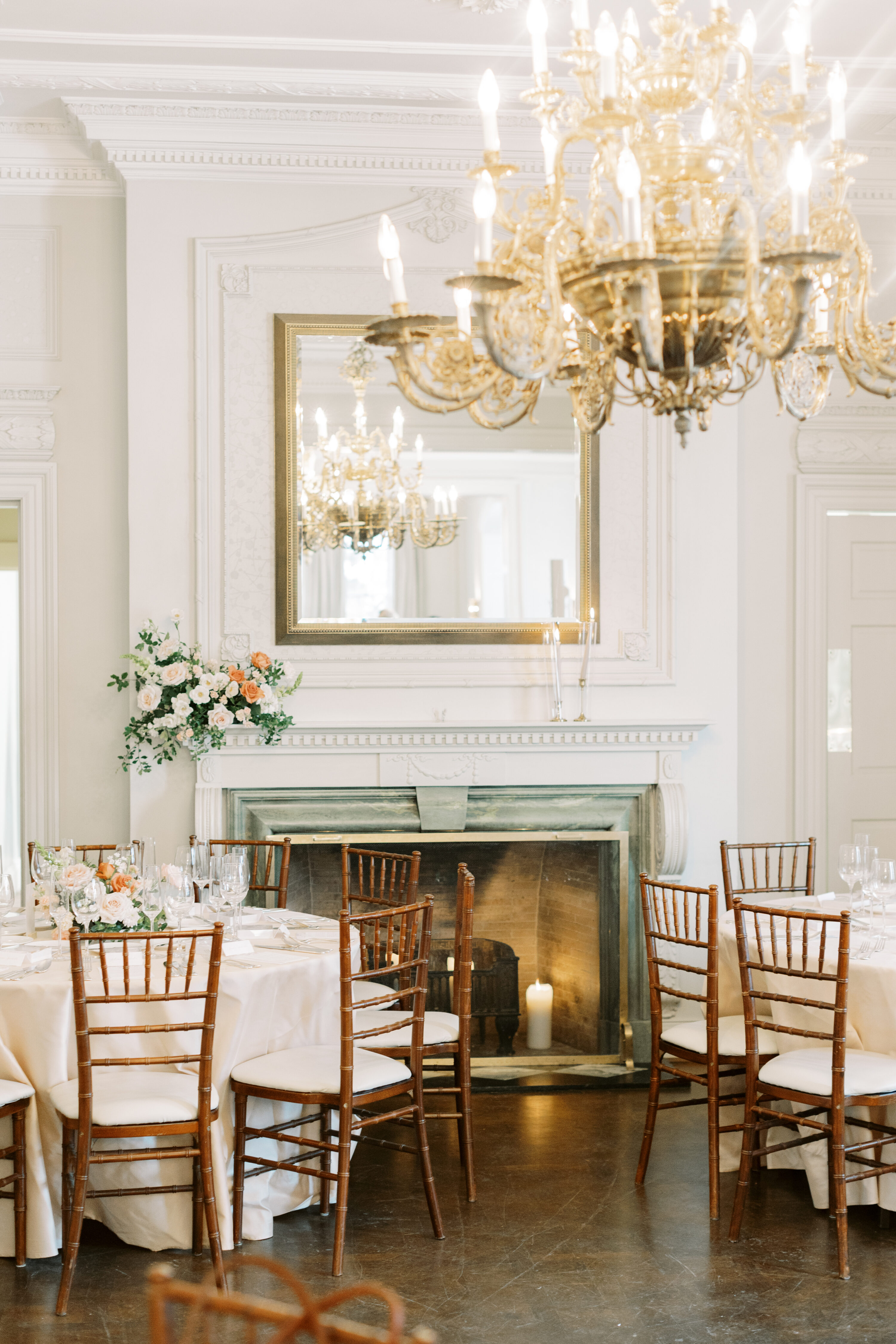 Indoor wedding reception at Graydon Hall Manor