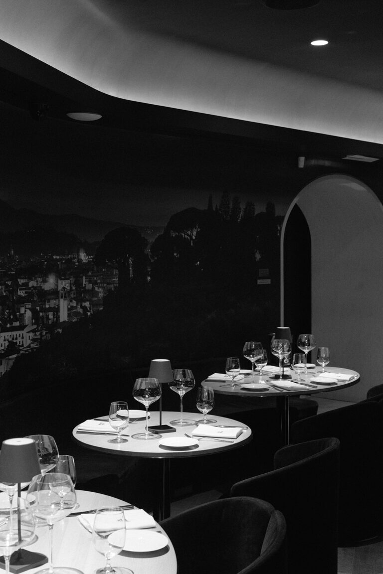 Best Restaurant Wedding Venues in Toronto - Paula Visco Photography